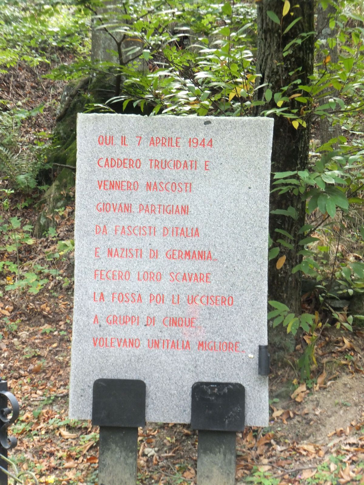 Die Gedenktafel vor der Benedicta. Foto: © Friederike Wagner